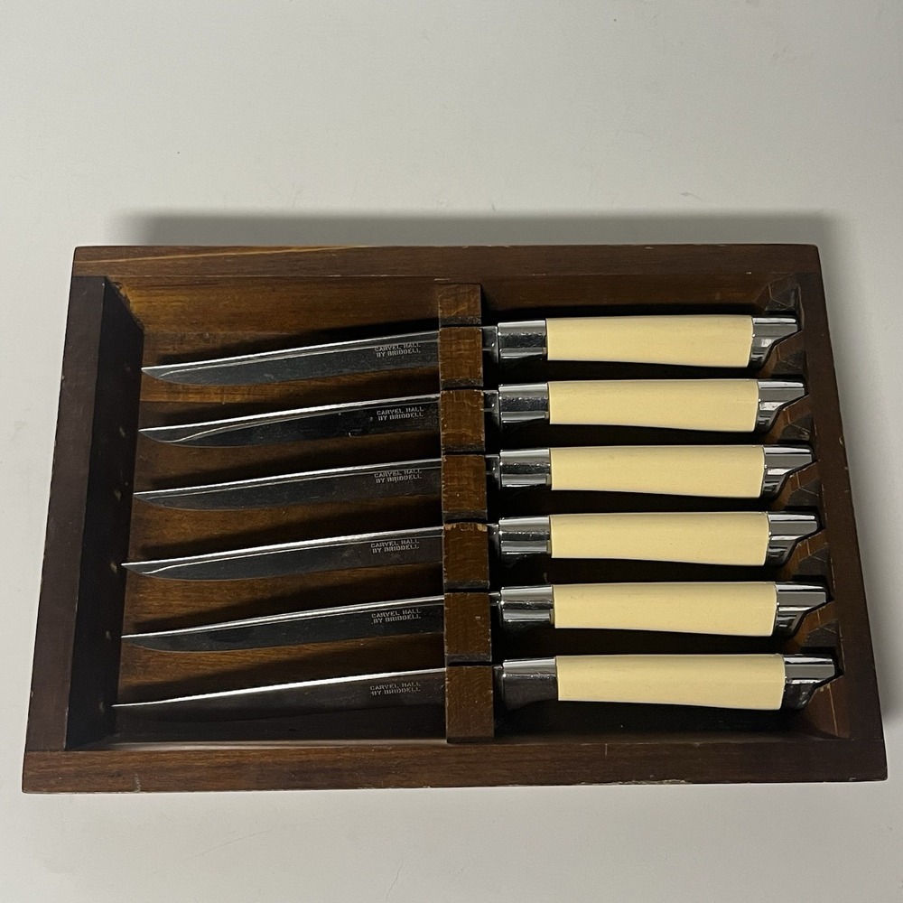Carvel Hall Steak Knives by Briddell- Set of 6 Excellent Condition In Wood Box